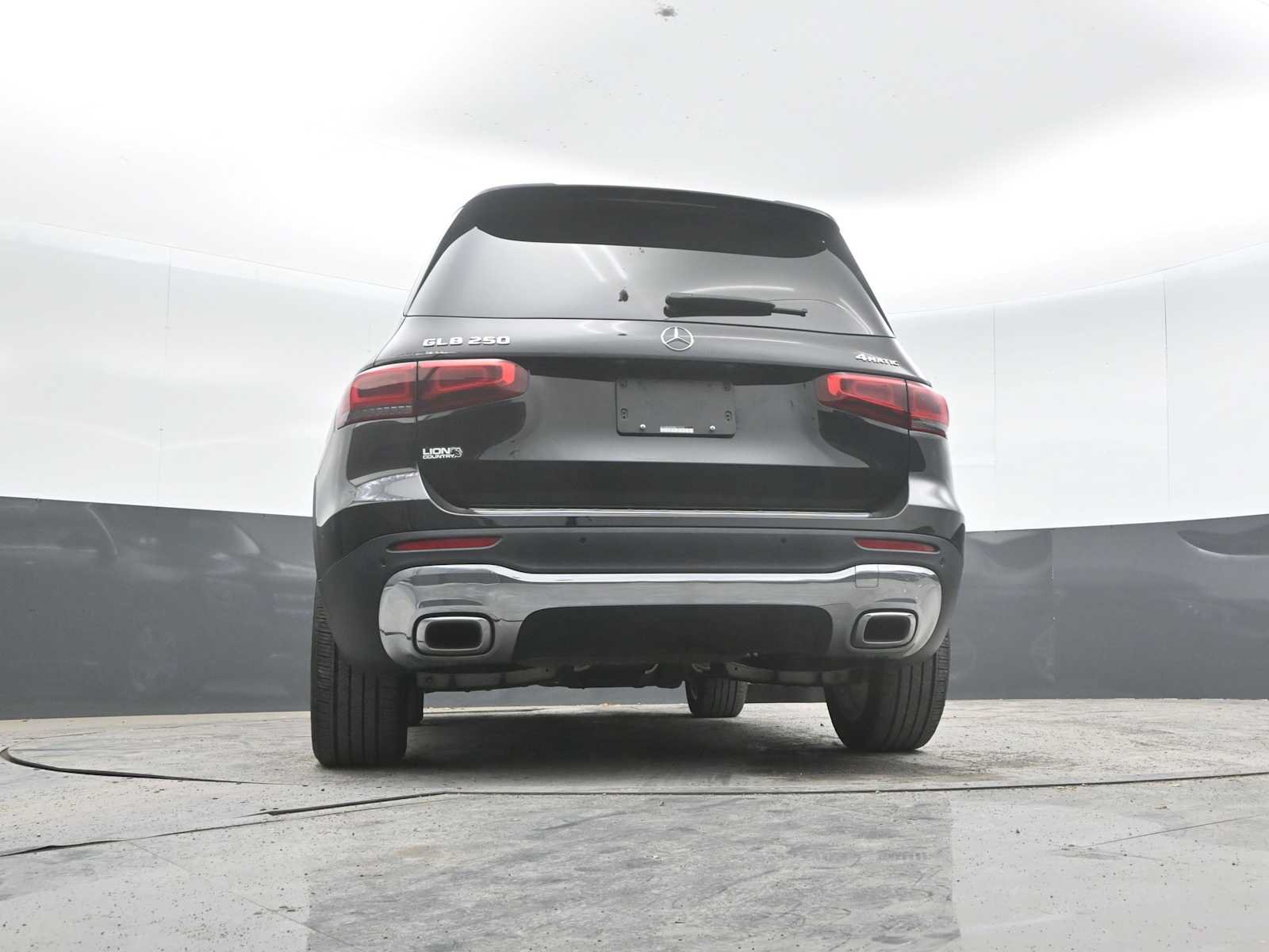 Used 2021 Mercedes-Benz GLB 250 4MATIC image 31