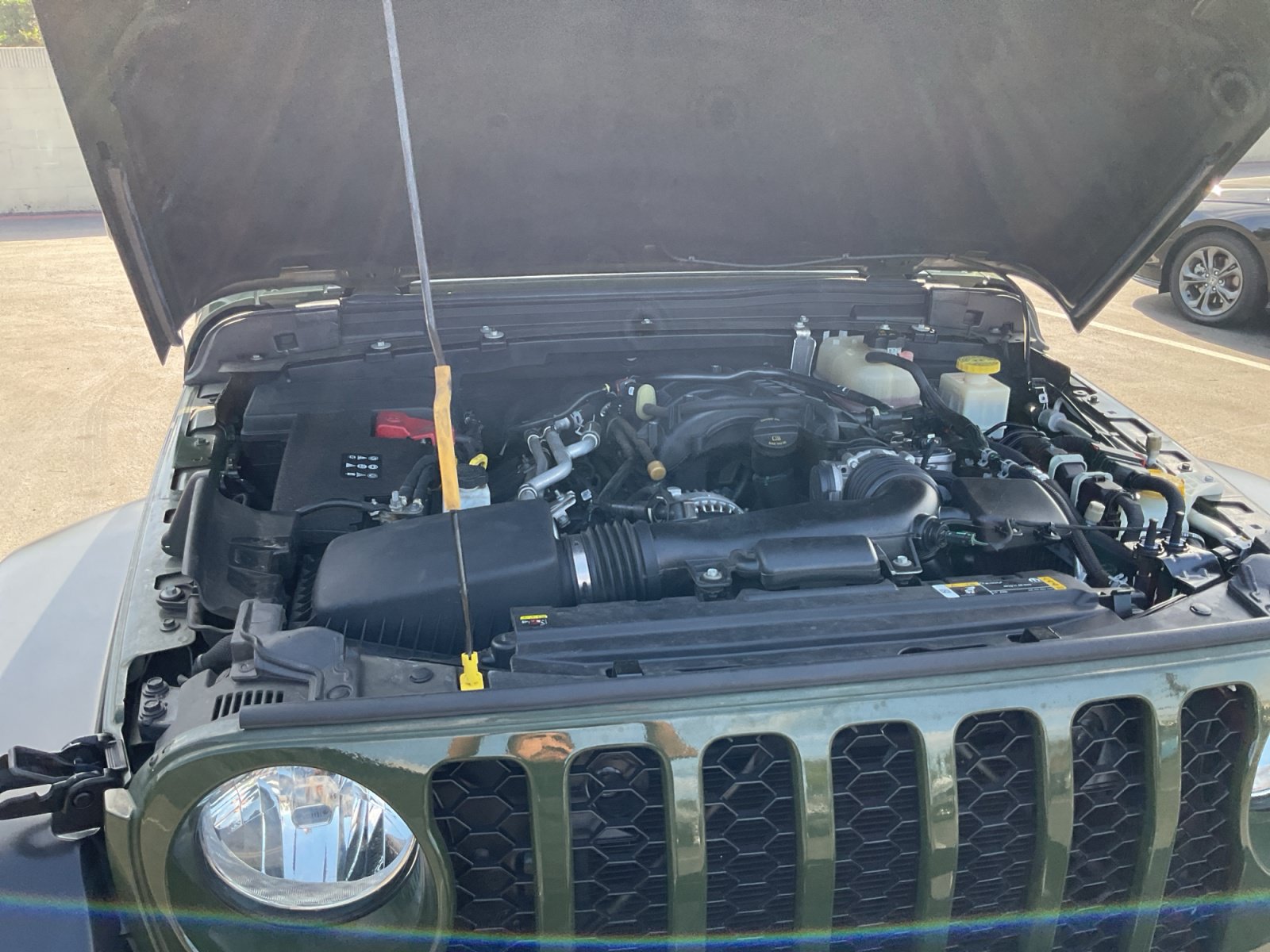 Used 2023 Jeep Gladiator Sport AWD/4WD image 22