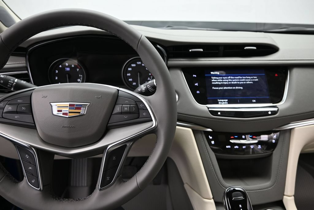 New 2026 Cadillac XT5 Premium Luxury w/ Driver Assist Package AWD/4WD image 11