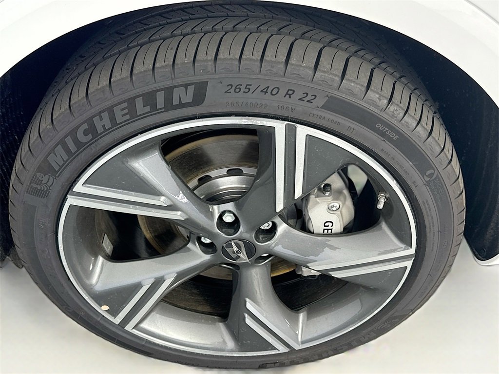 Certified 2025 Genesis GV80 2.5T Prestige image 33