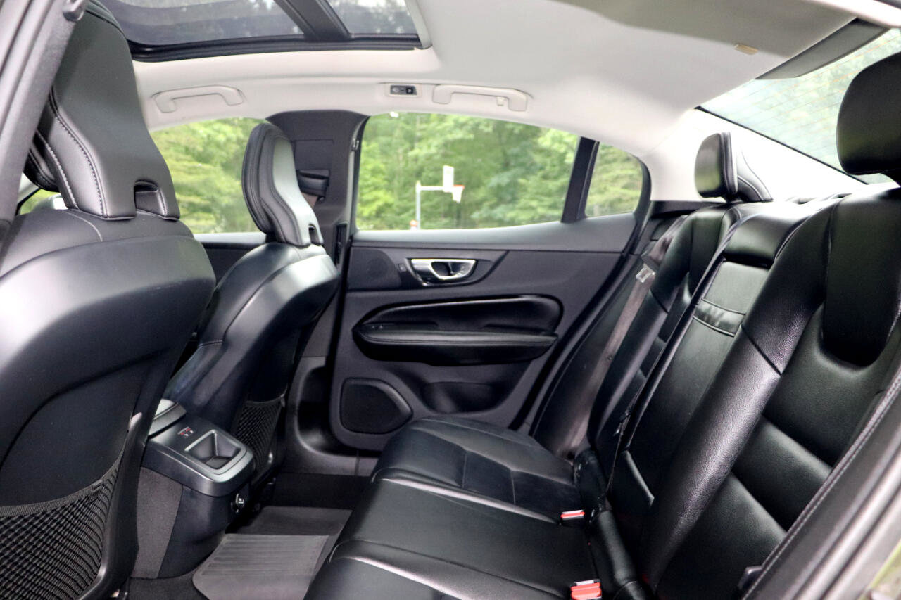Used 2019 Volvo S60 T6 Momentum w/ Premium Package image 14