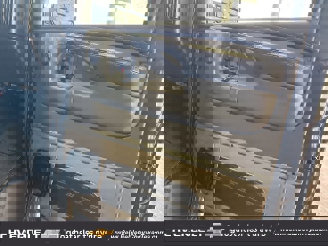 Used 2014 Chevrolet Express 1500 image 17