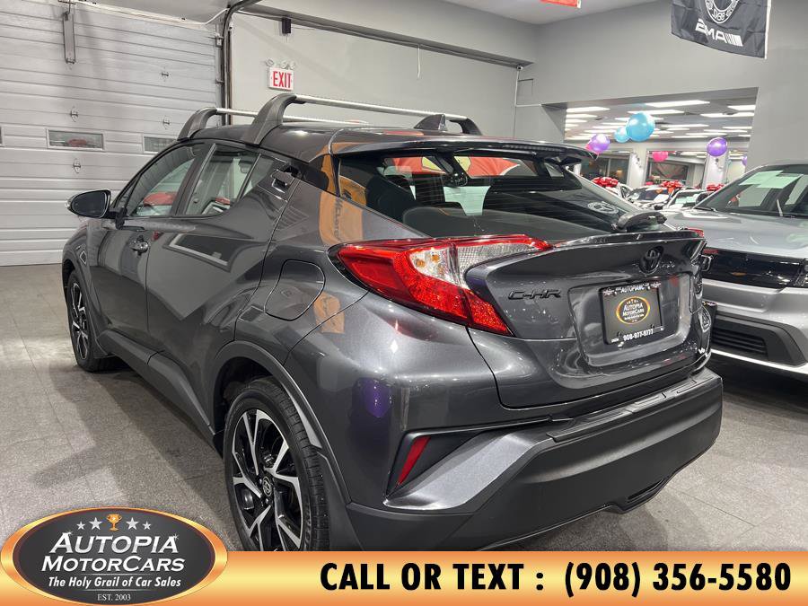 Used 2022 Toyota C-HR XLE FWD image 4