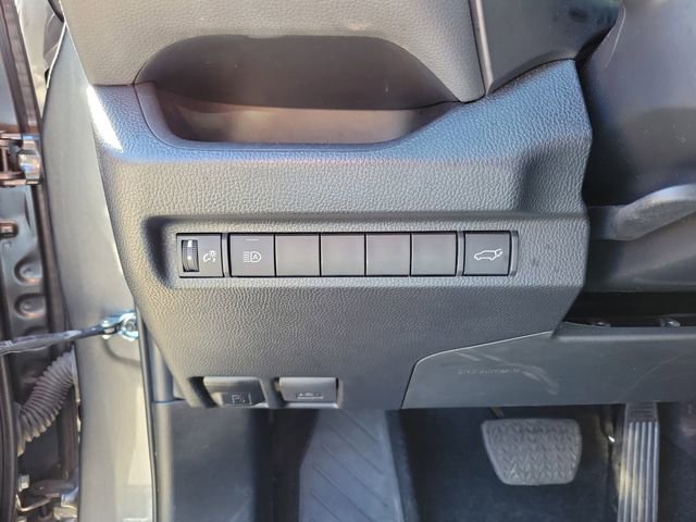 Used 2024 Toyota RAV4 XLE Premium FWD image 15