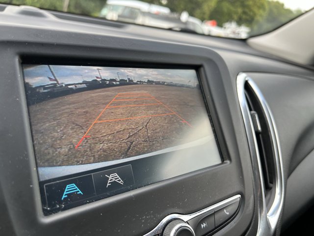 Used 2018 Chevrolet Equinox LT FWD image 15