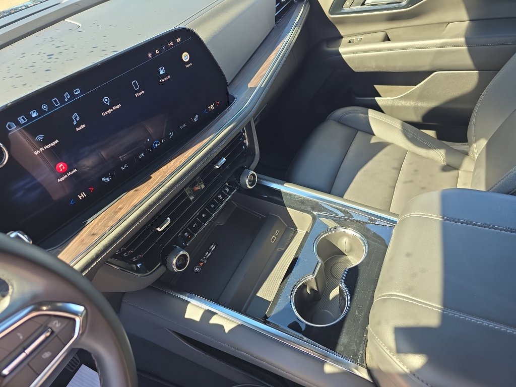 Certified 2025 Chevrolet Suburban Z71 image 20