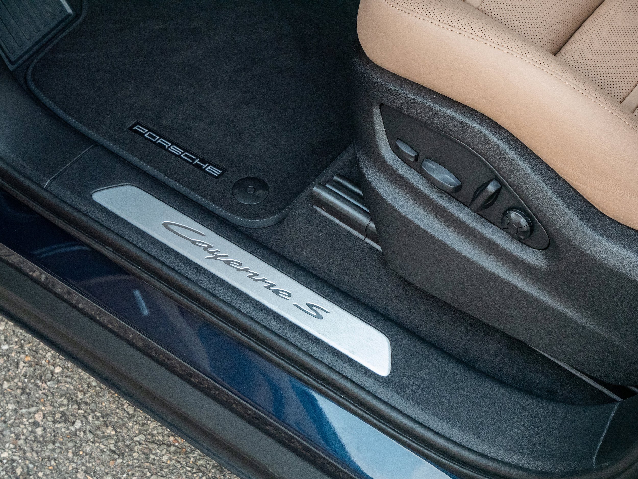 New 2026 Porsche Cayenne S AWD/4WD image 27