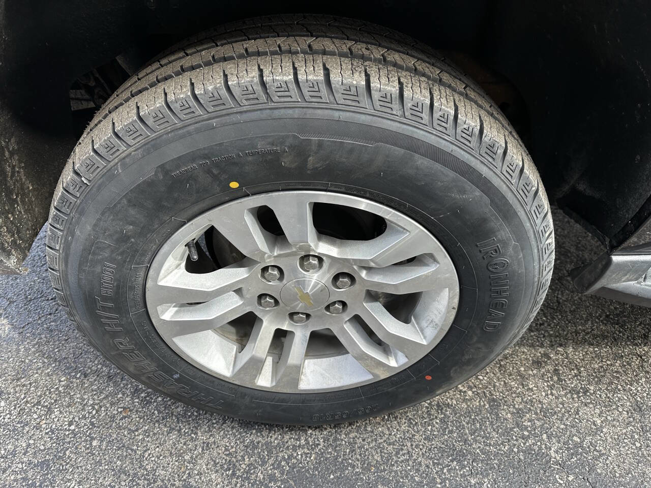 Used 2018 Chevrolet Suburban LT AWD/4WD image 8