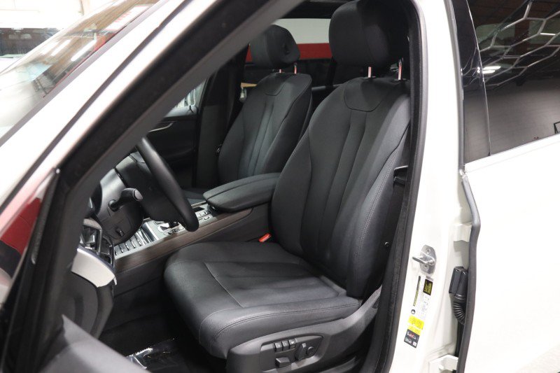 Used 2017 BMW X5 xDrive40e AWD/4WD image 35