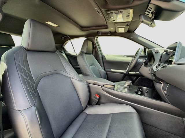 Used 2025 Lexus UX 300h FWD image 14