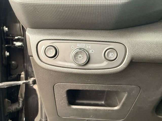 Used 2023 Chevrolet TrailBlazer RS w/ Technology Package image 23