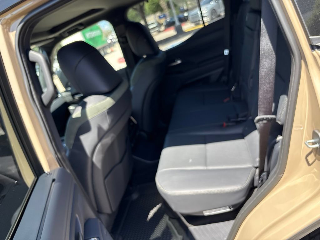 Certified 2026 Lexus GX 550 w/ Accessory Package (CT) AWD/4WD image 18