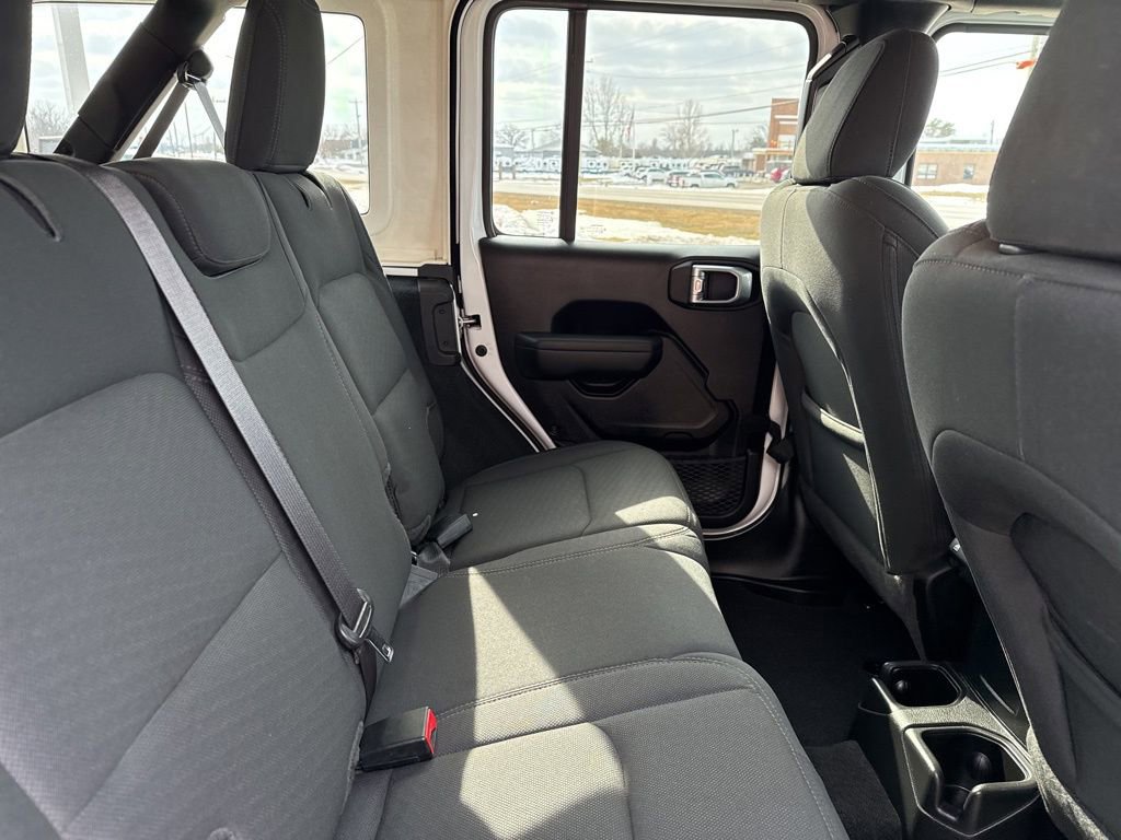 Used 2022 Jeep Wrangler Unlimited Sport image 33