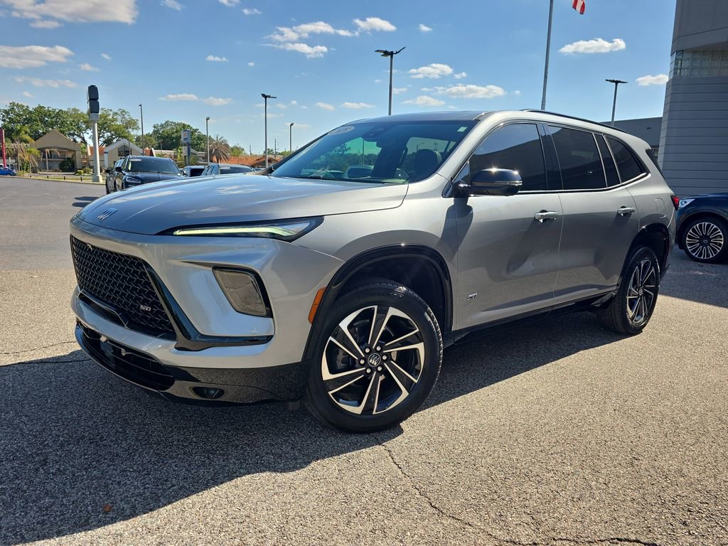 Used 2025 Buick Enclave Sport Touring w/ Power Package image 33