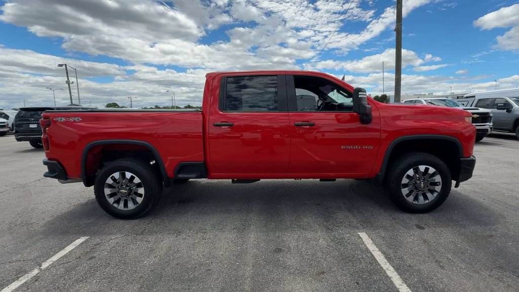 Used 2022 Chevrolet Silverado 2500 Custom w/ Custom Convenience Package AWD/4WD image 9