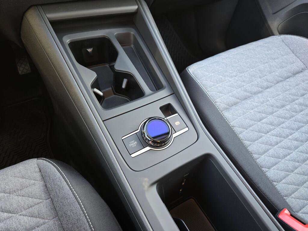 New 2026 Volkswagen Tiguan S AWD/4WD image 28