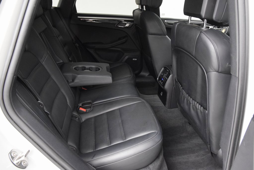 Used 2023 Porsche Macan S image 19