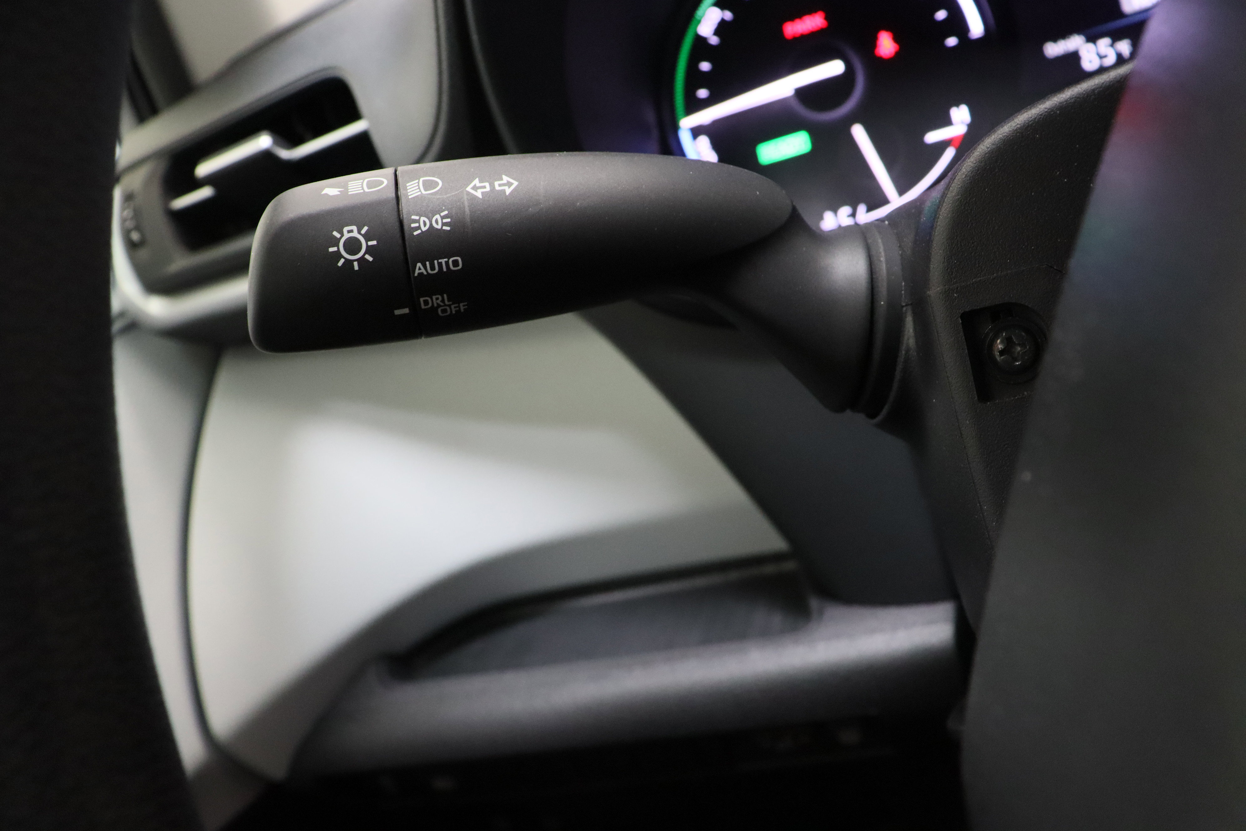 Used 2025 Toyota Sienna LE image 25