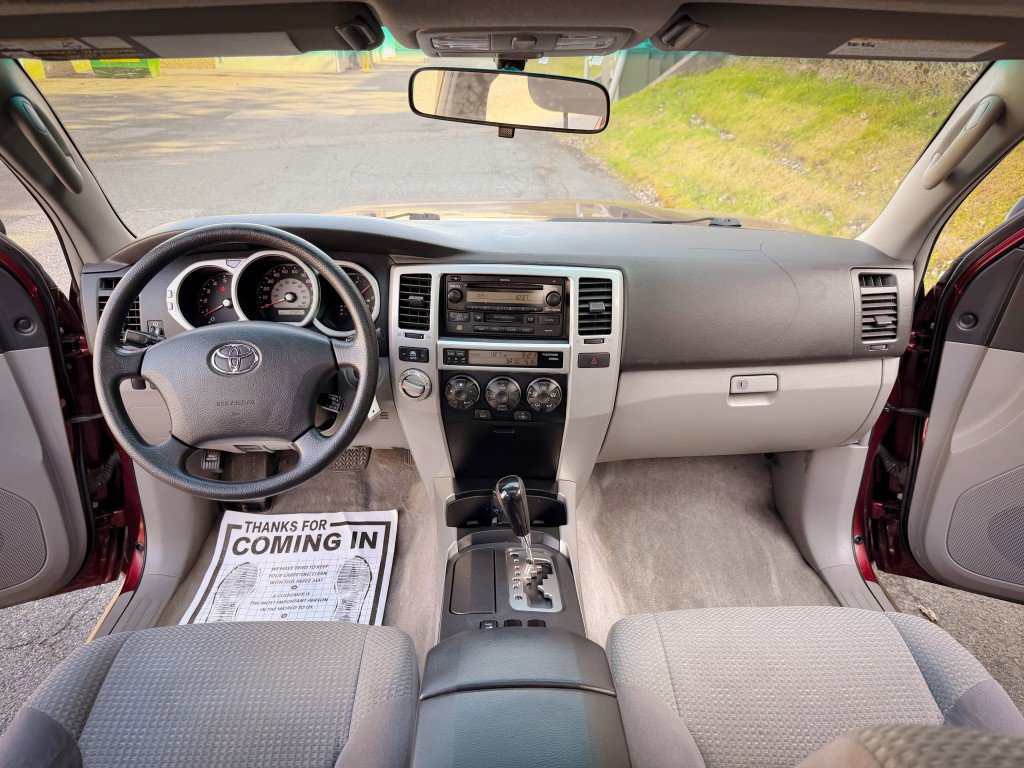 Used 2005 Toyota 4Runner SR5 image 9