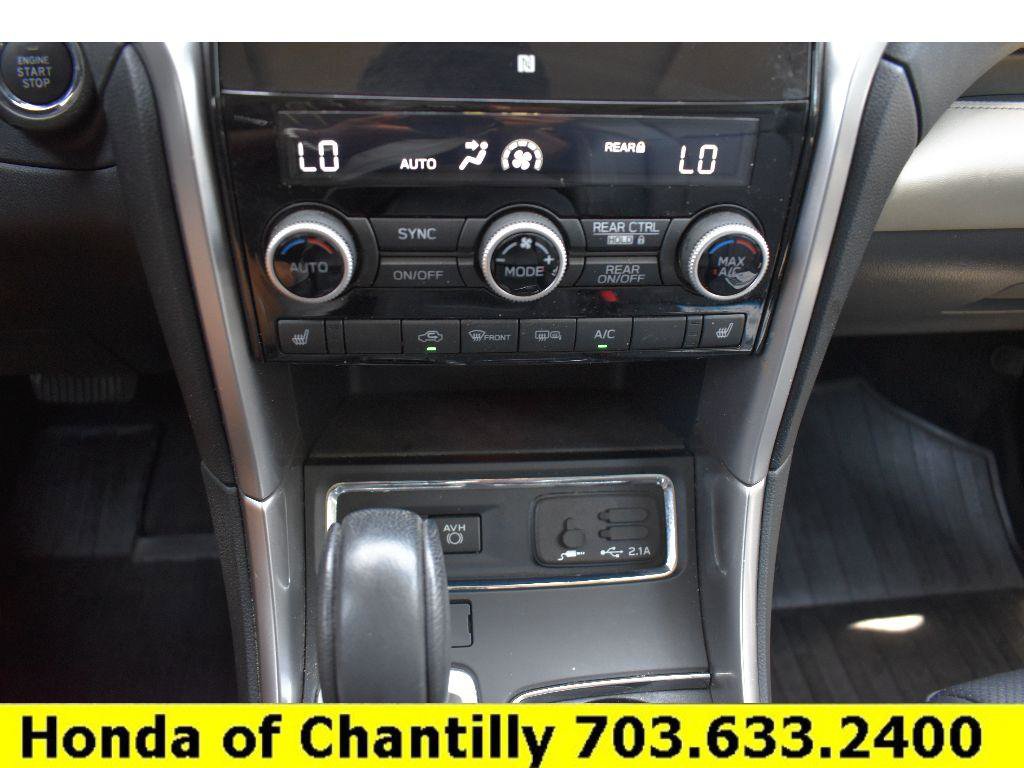 Used 2020 Subaru Ascent Limited w/ Technology Package AWD/4WD image 17