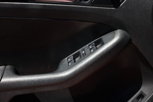 Used 2017 Volkswagen Jetta GLI FWD image 44