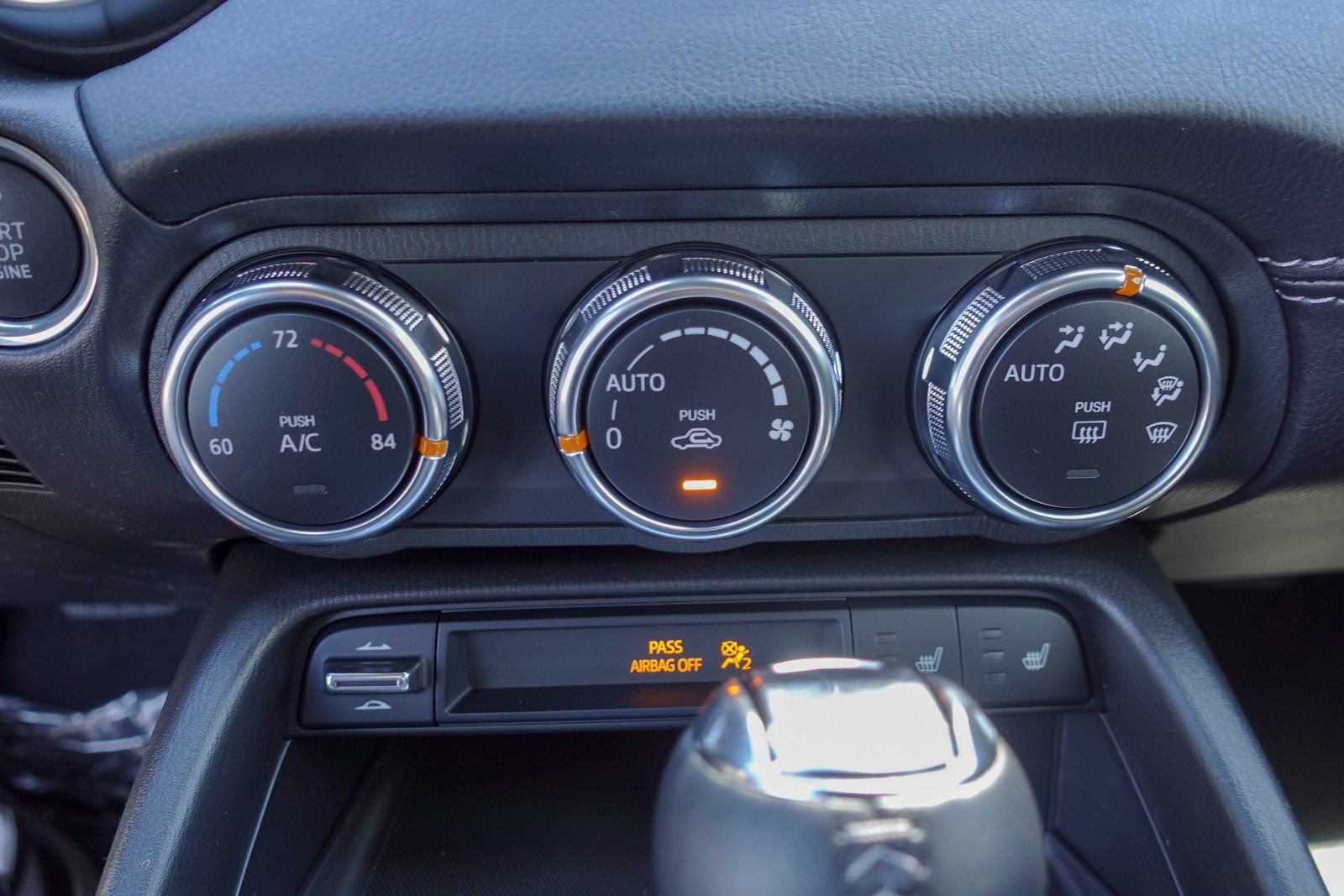 New 2026 MAZDA MX-5 Miata RF Grand Touring w/ Weather Package RWD image 21