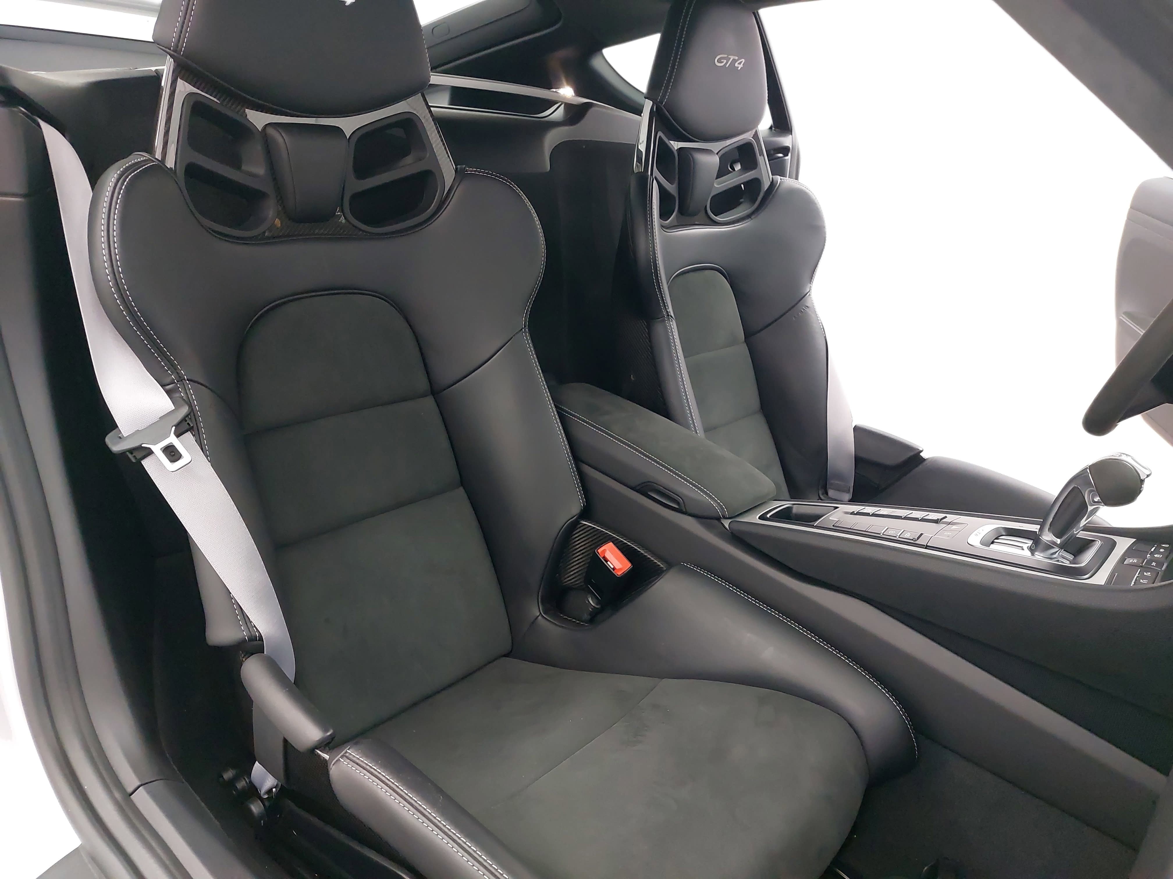 Certified 2022 Porsche 718 Cayman GT4 RWD image 11