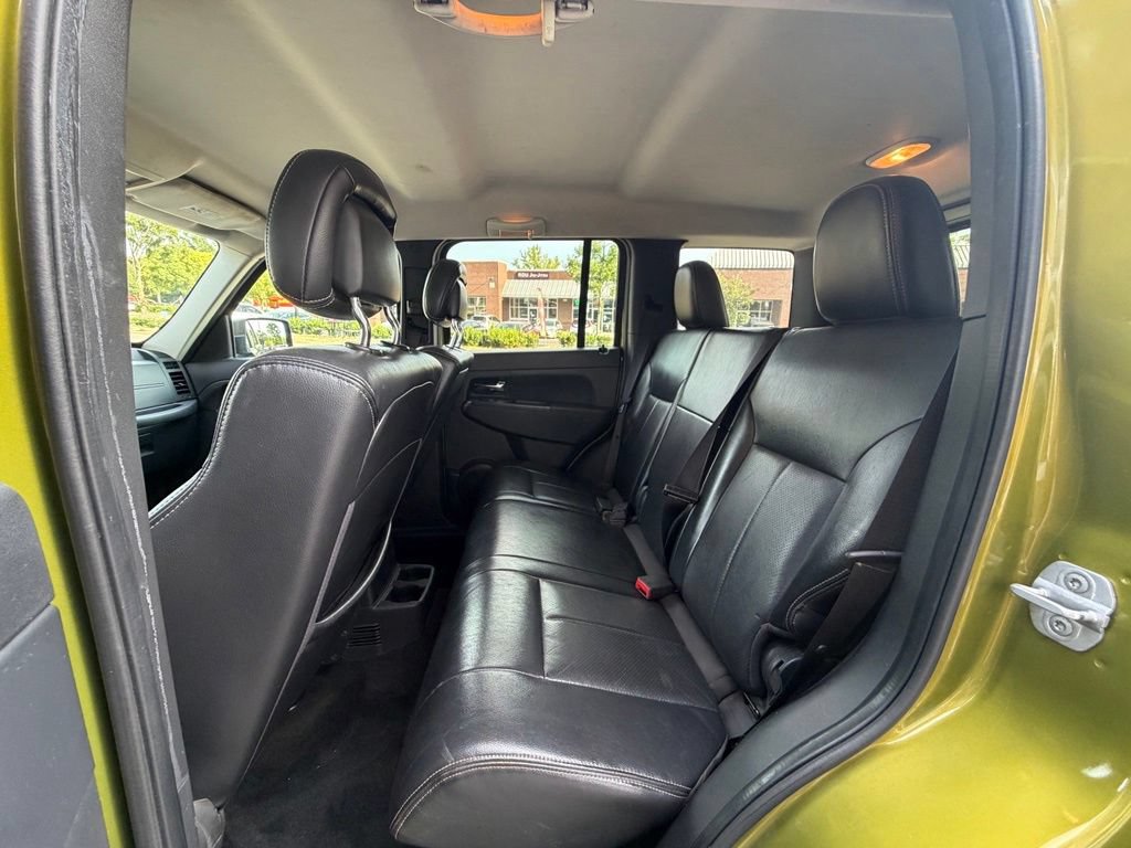 Used 2012 Jeep Liberty Sport AWD/4WD image 28