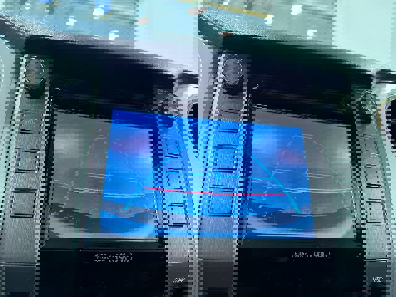 Used 2015 Toyota Tundra SR5 w/ SR5 Upgrade Package image 26