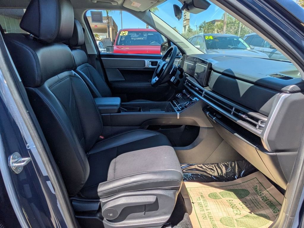 Certified 2025 Hyundai Santa Fe SEL image 29