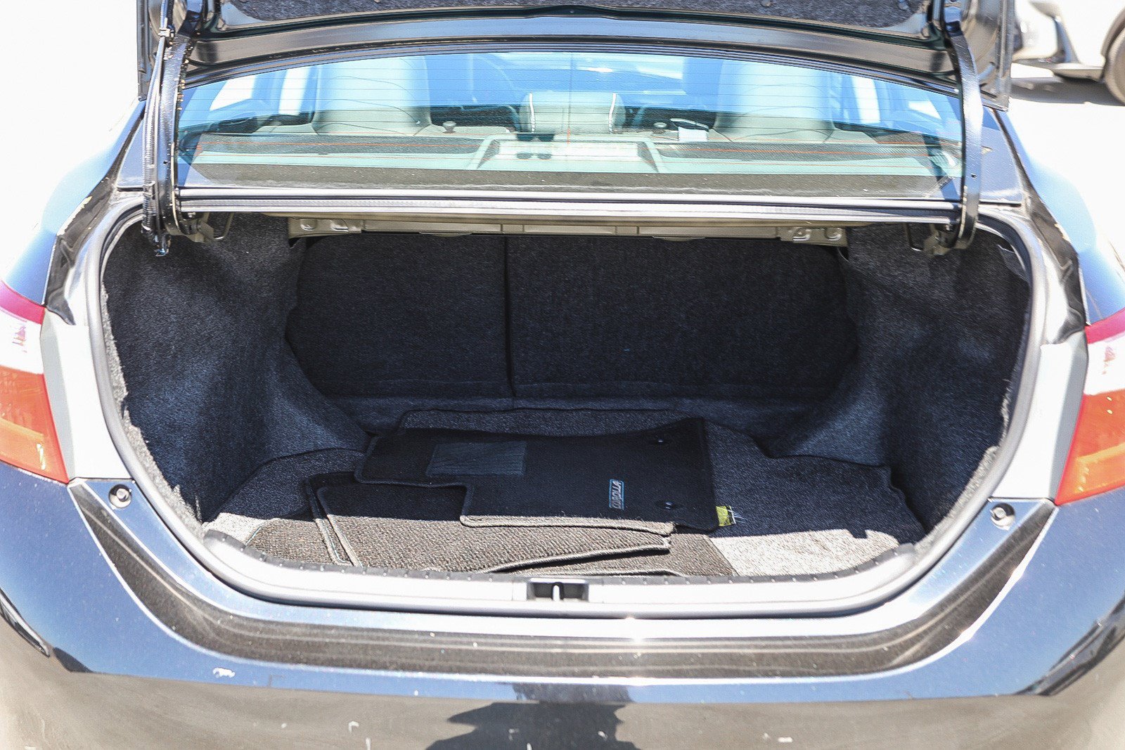 Used 2016 Toyota Corolla S FWD image 32