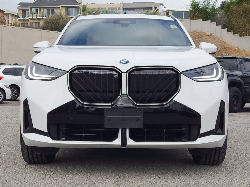 Used 2026 BMW X3 xDrive30i w/ Premium Package AWD/4WD image 2