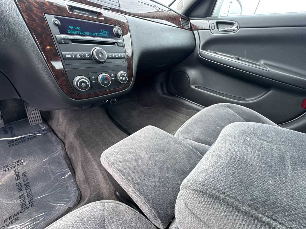 Used 2014 Chevrolet Impala Limited LS FWD image 29