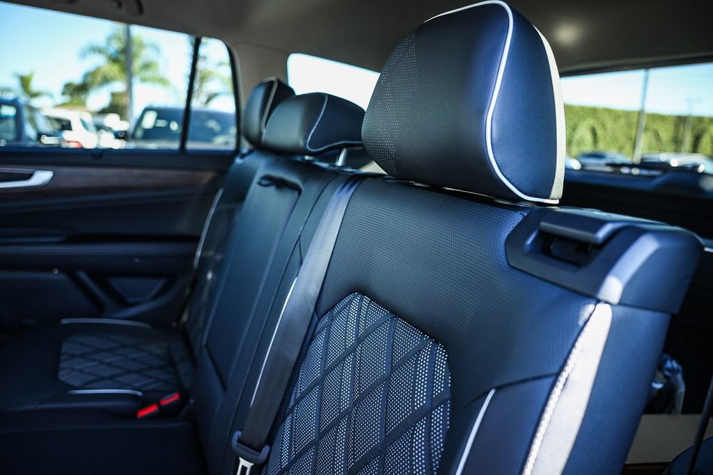 New 2026 Volkswagen Atlas SEL Premium R-Line image 34