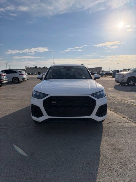 Used 2023 Audi Q5 e Premium Plus AWD/4WD image 1