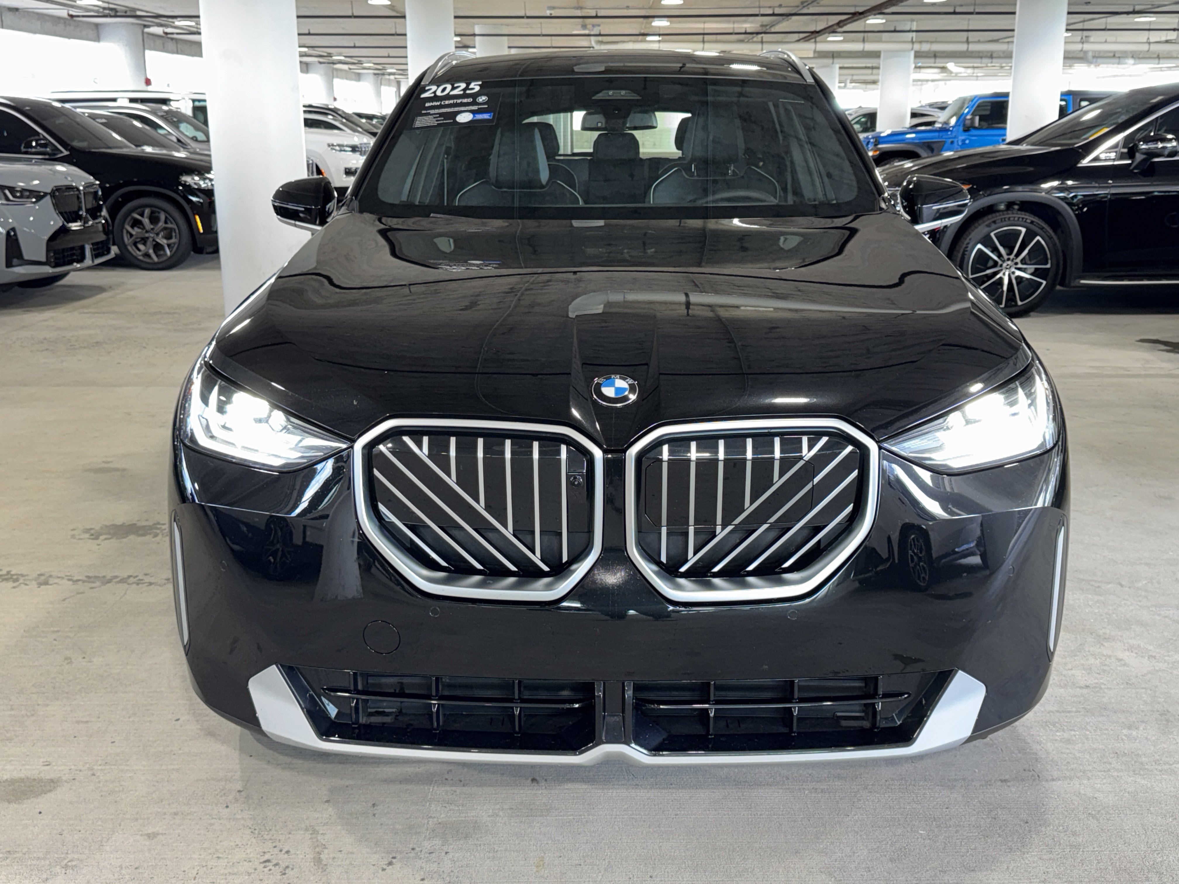 Used 2025 BMW X3 xDrive30i AWD/4WD image 3