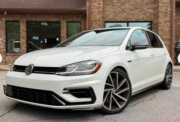Used 2018 Volkswagen Golf R 4-Door AWD/4WD image 1