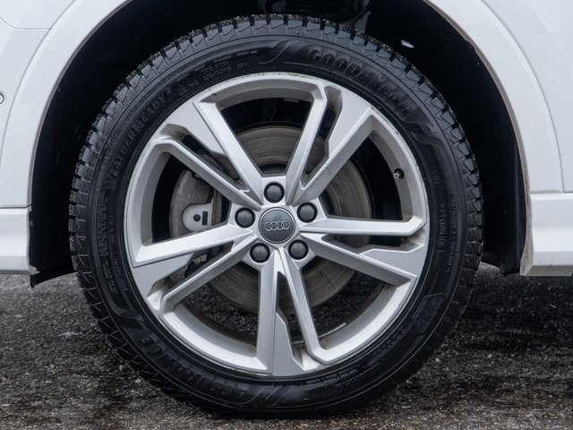 Used 2020 Audi Q3 2.0T Prestige w/ Prestige Package image 12