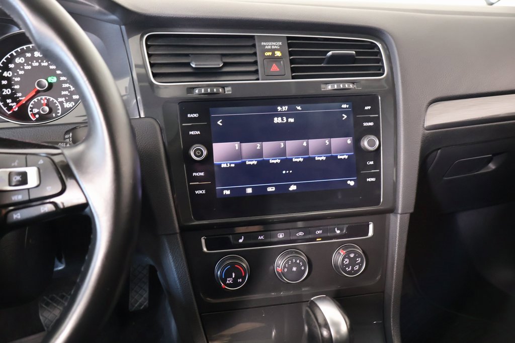 Used 2019 Volkswagen Golf SE w/ Driver Assistance Package image 5