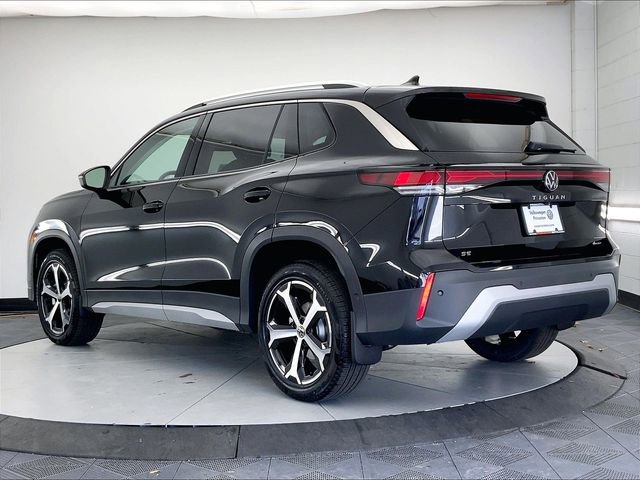 New 2026 Volkswagen Tiguan SE AWD/4WD image 2