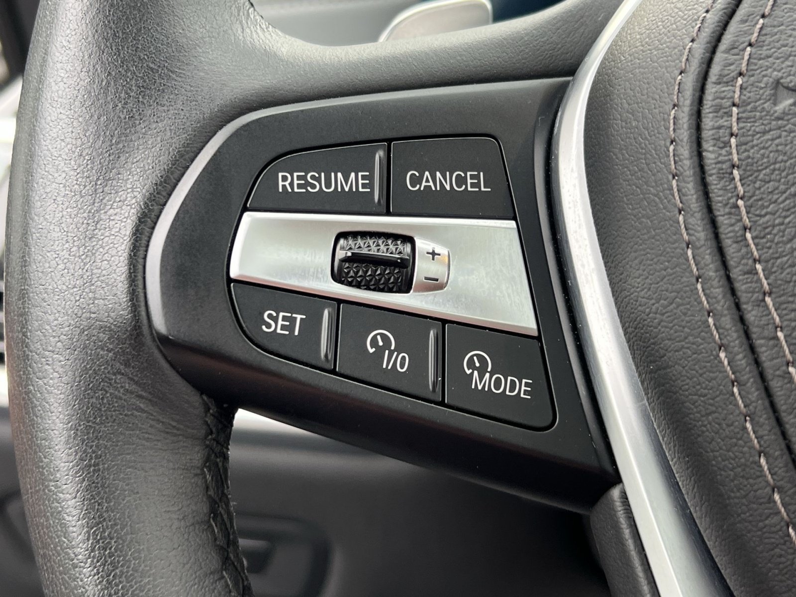 Used 2025 BMW X5 xDrive40i AWD/4WD image 36