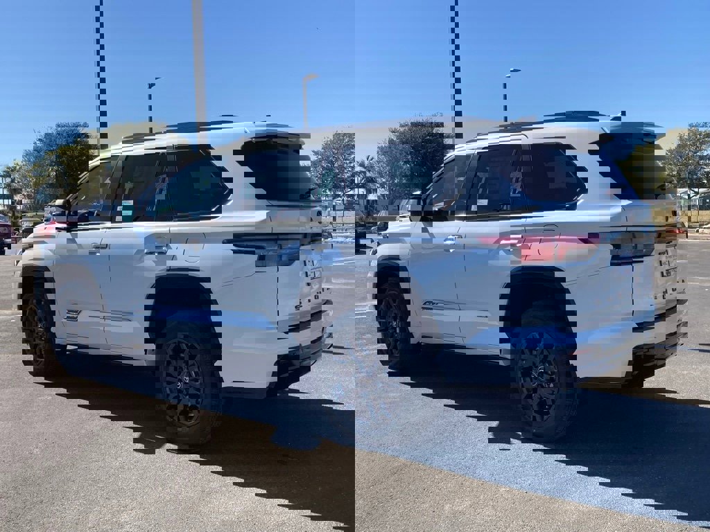 New 2026 Toyota Sequoia Platinum image 6