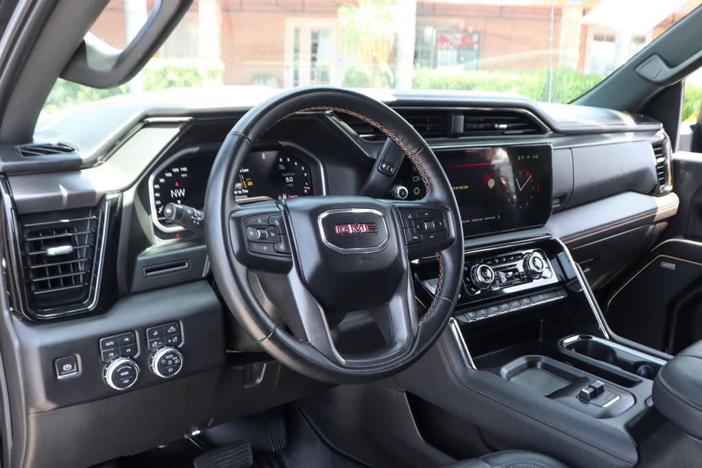 Used 2024 GMC Sierra 2500 AT4 w/ AT4 Preferred Package AWD/4WD image 22