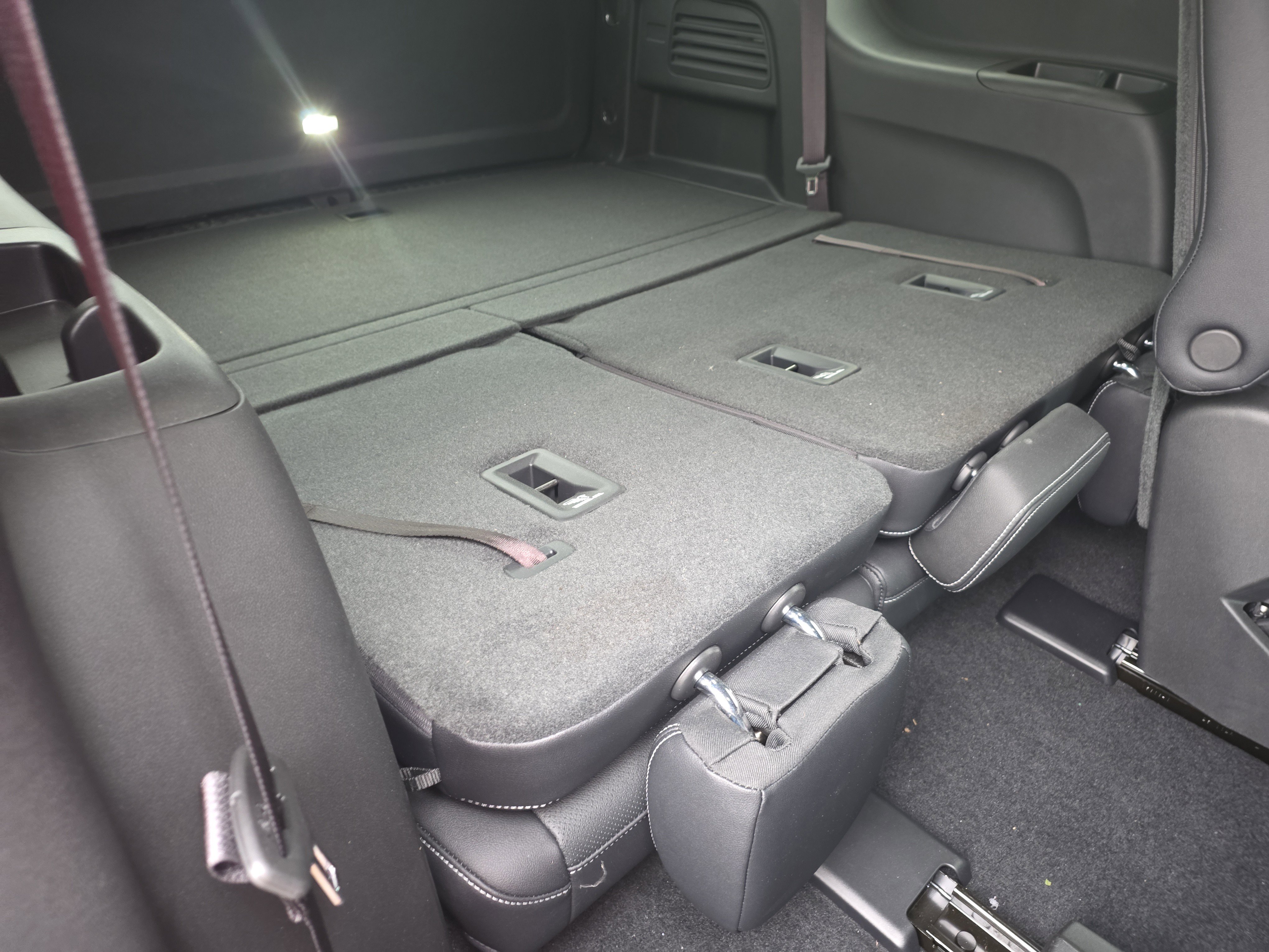 Used 2025 Chevrolet Traverse LT w/ Driver Confidence Package FWD image 11