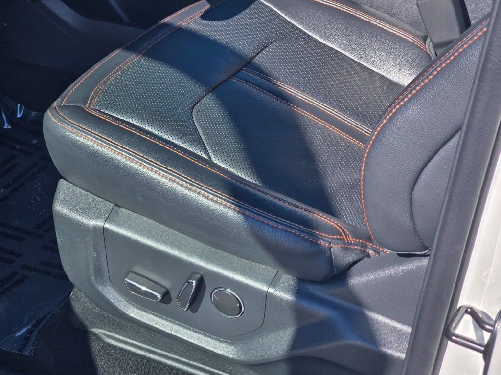 Certified 2024 Ford Expedition Timberline image 24