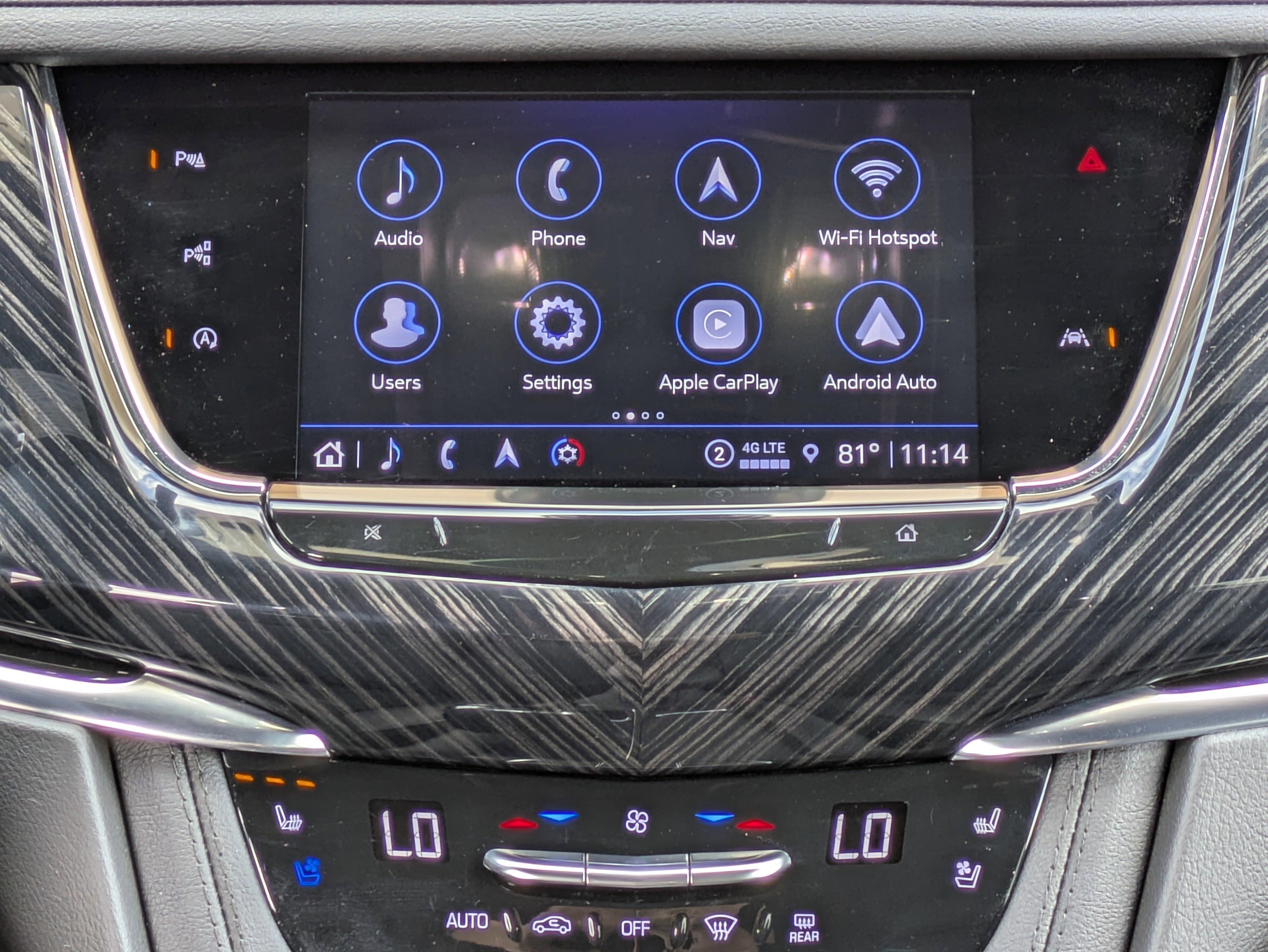 Certified 2023 Cadillac XT6 Premium Luxury w/ Technology Package AWD/4WD image 17