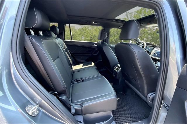 Used 2022 Volkswagen Tiguan SE R-Line AWD/4WD image 25