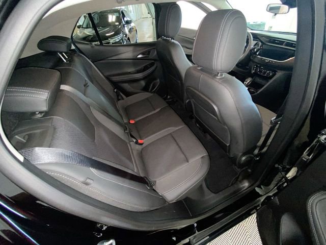 Used 2023 Buick Encore GX Select w/ Sport Touring Package FWD image 32