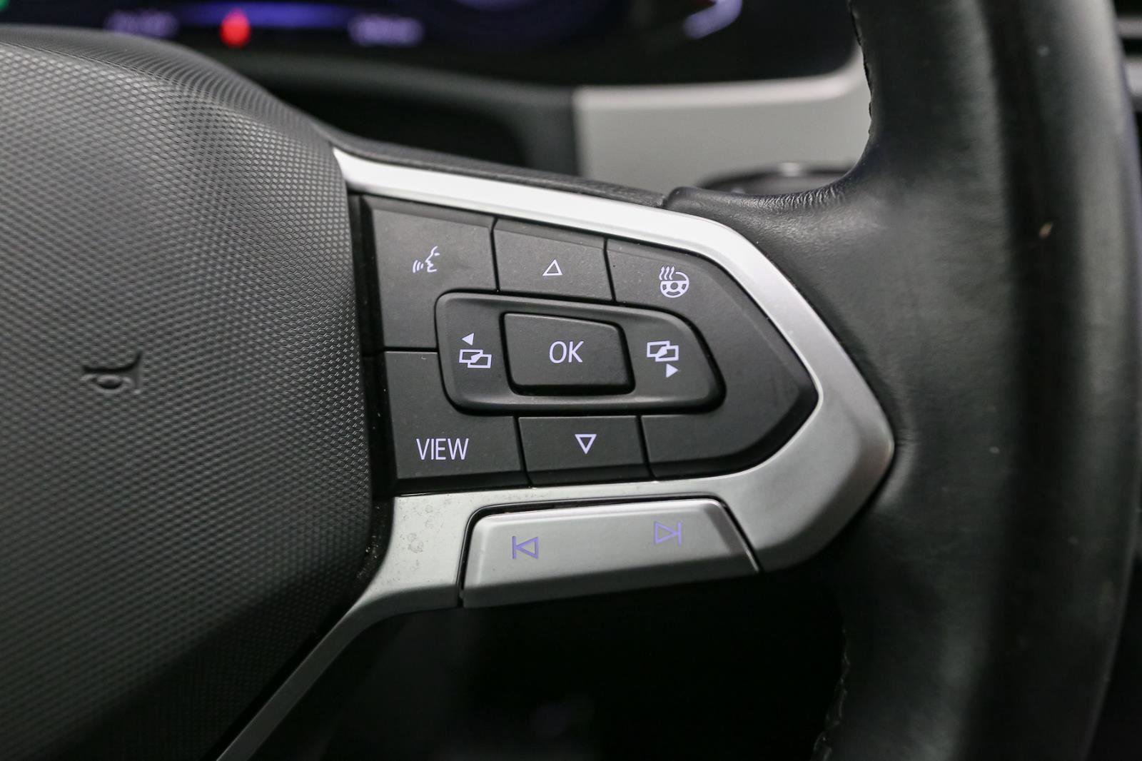 Certified 2020 Volkswagen Atlas Cross Sport SEL image 41