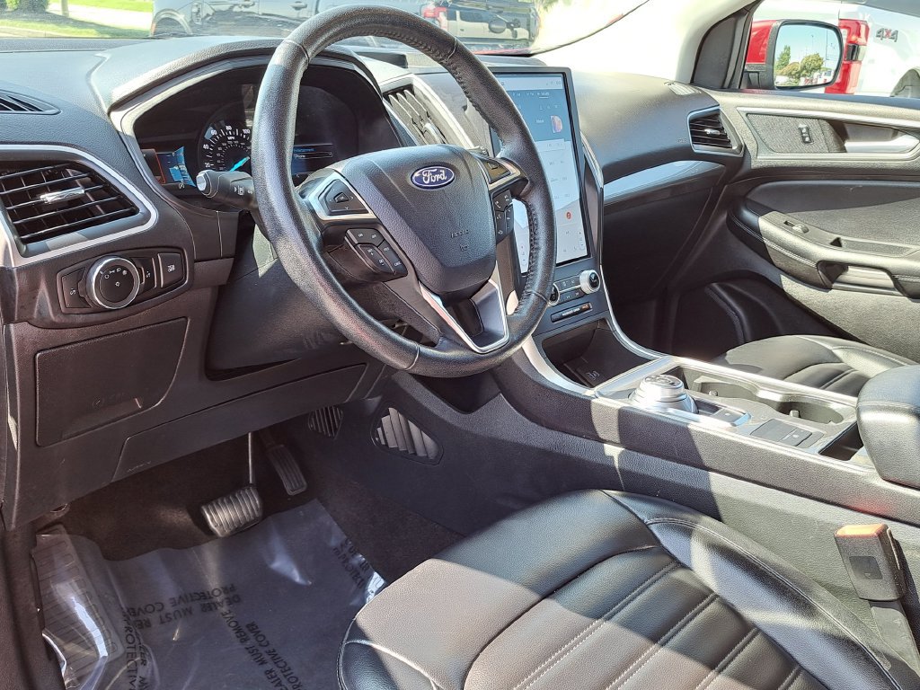 Used 2024 Ford Edge SEL AWD/4WD image 9